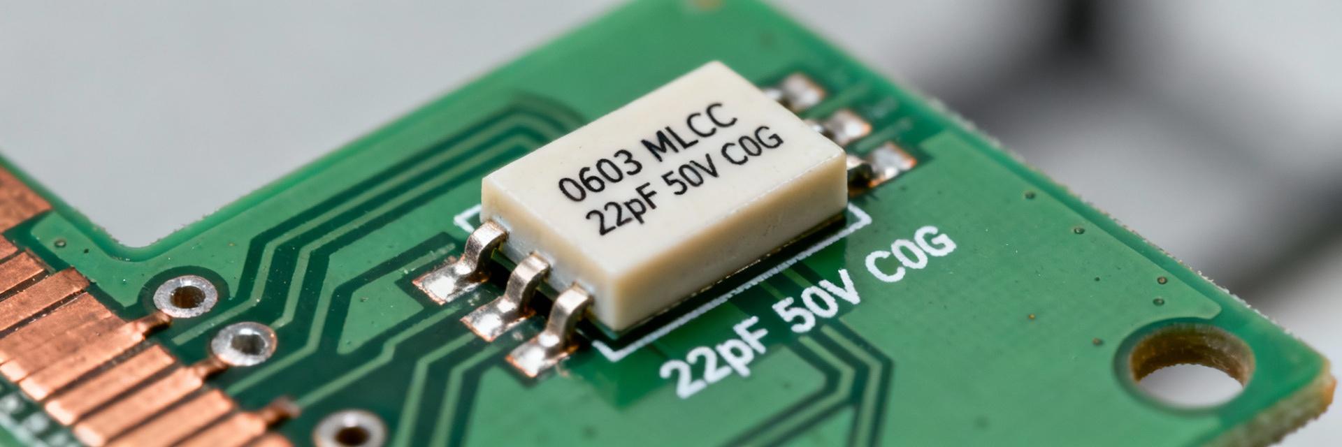 Отчёт о характеристиках конденсатора 06035A220KAT: C0G, 50V, 22pF